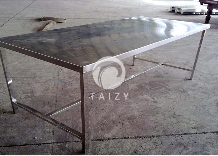chicken feet picking table