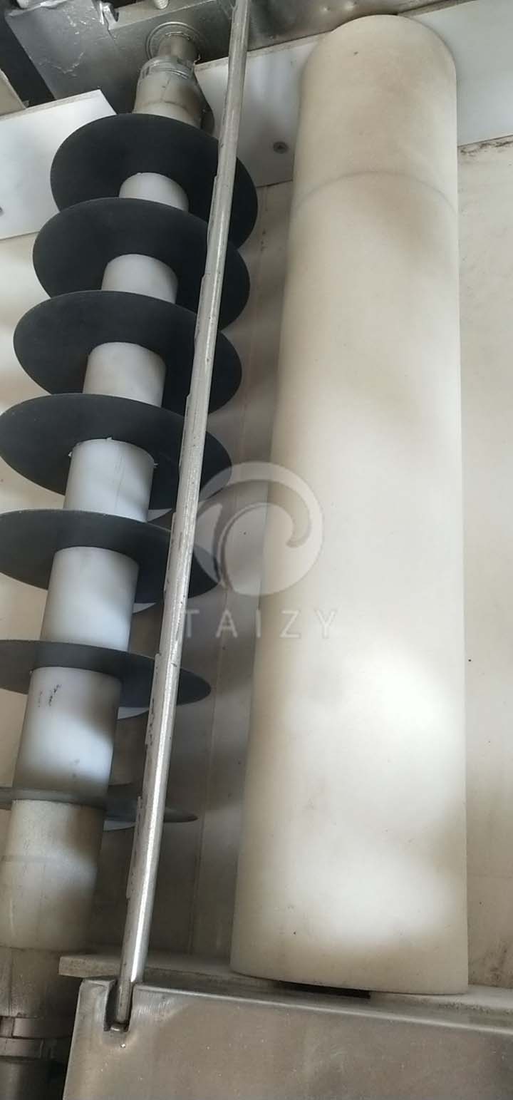 pressing roller of peanut cutting machine