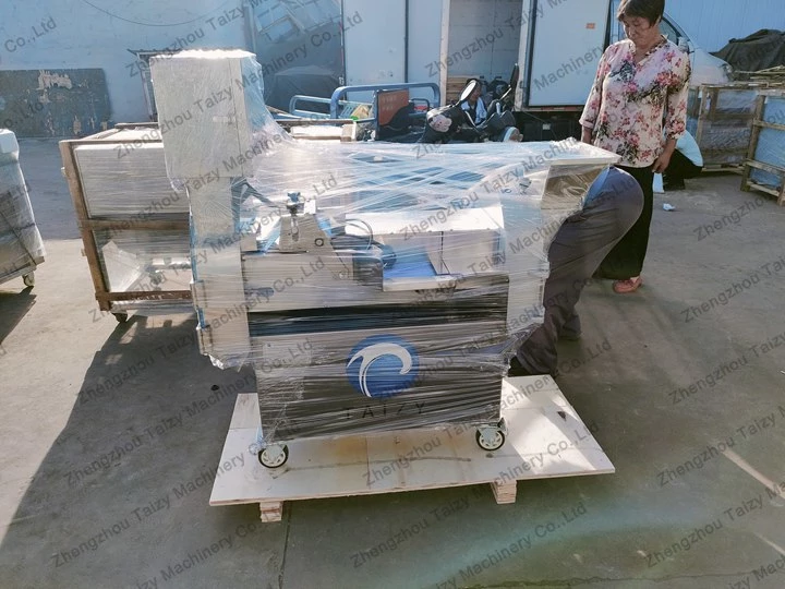 vegetable cutting machine packing with films