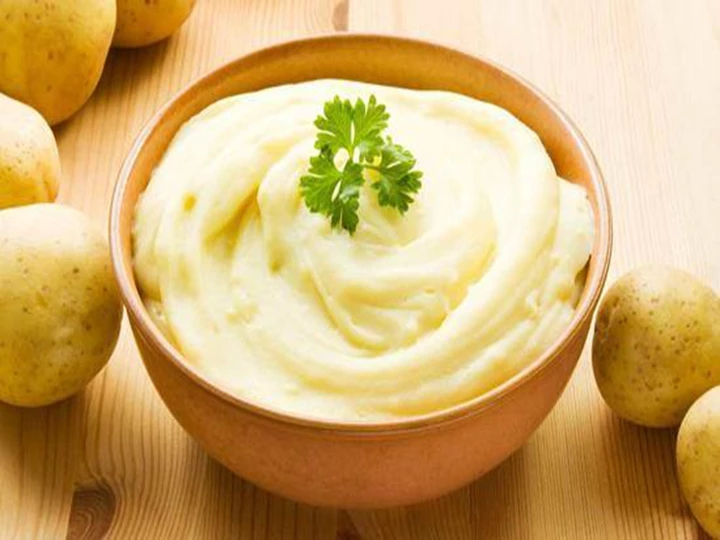 cooked mashed potatoes
